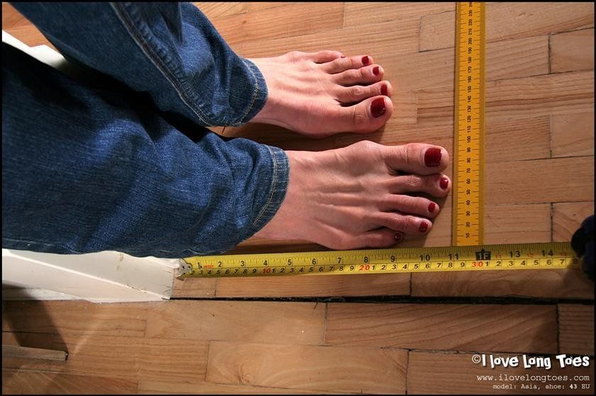 Measure toes