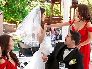 Sienna reccomend bride after wedding