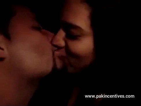King o. A. reccomend indian kissing romantic couple