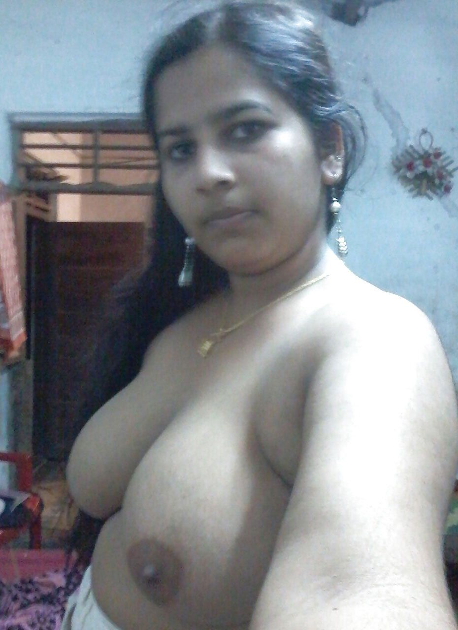 8-track reccomend indian aunty expose