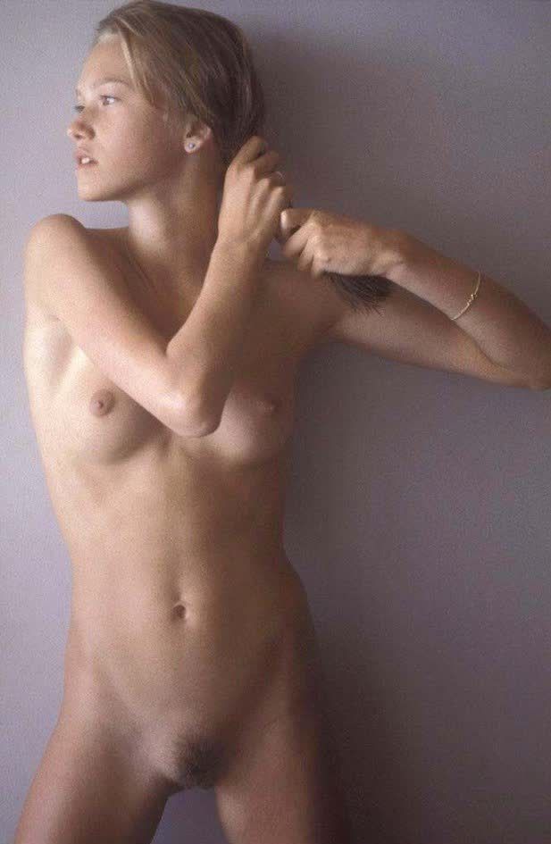 Nude young linda hamilton Bruce Jenner's