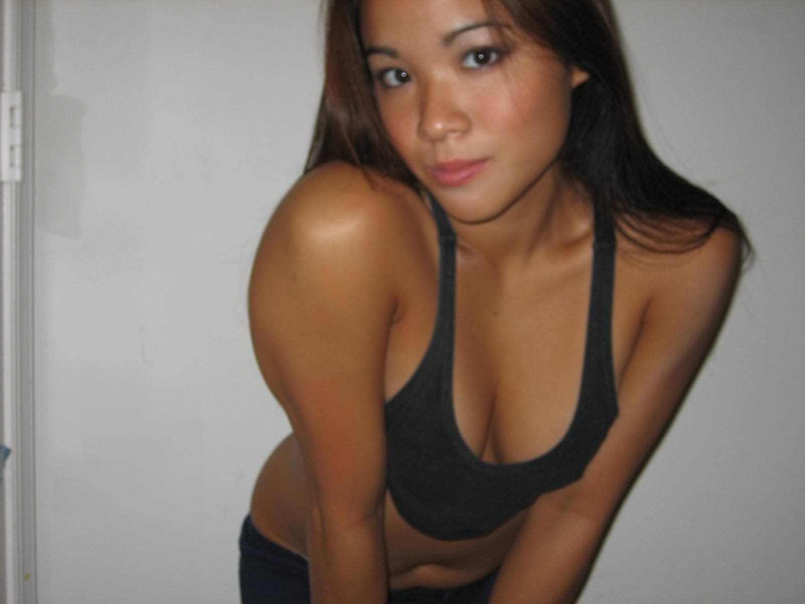 Asian women nude self pics