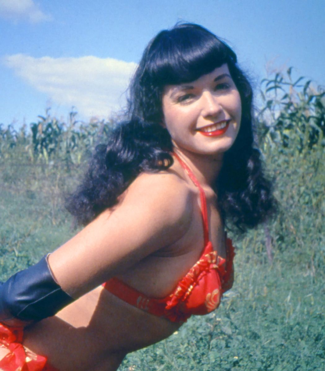 Burlesque dance with betty page