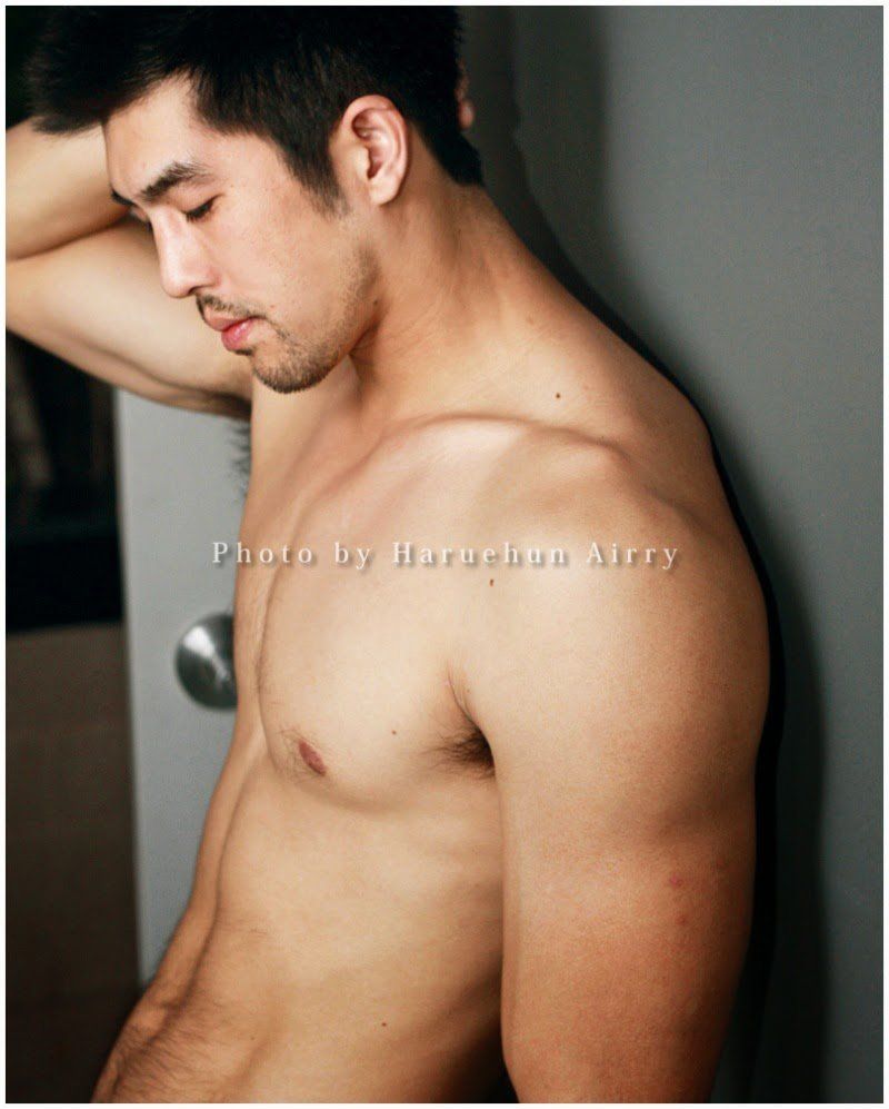 Asian men hot nude