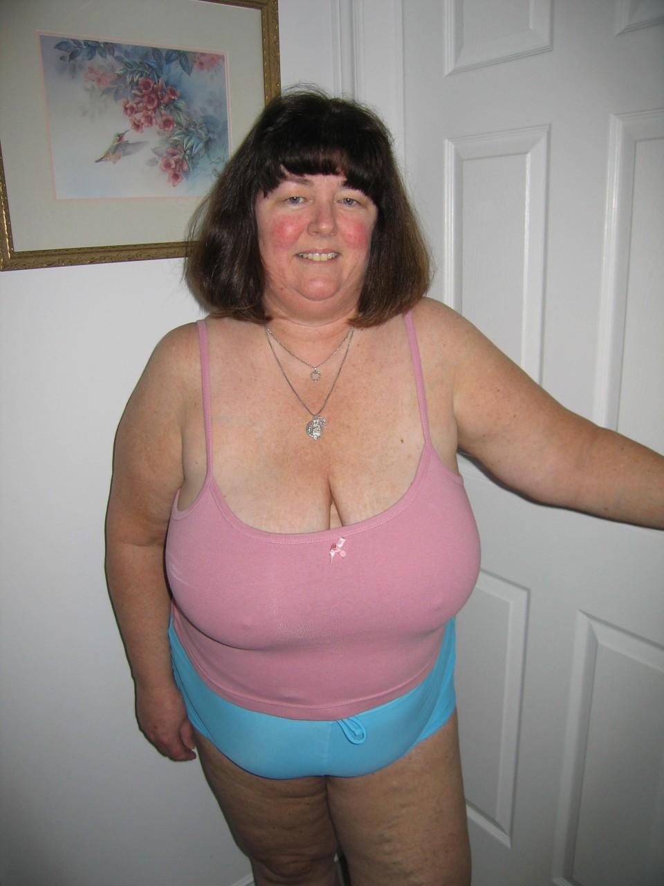 Busty Granny Picures