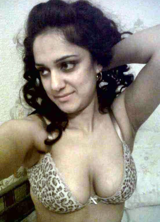 Naked big boobs women of pakistan con