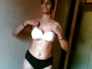 Viper reccomend indian aunty stripping