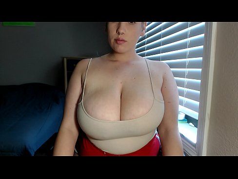 Busty babe bounces boobs