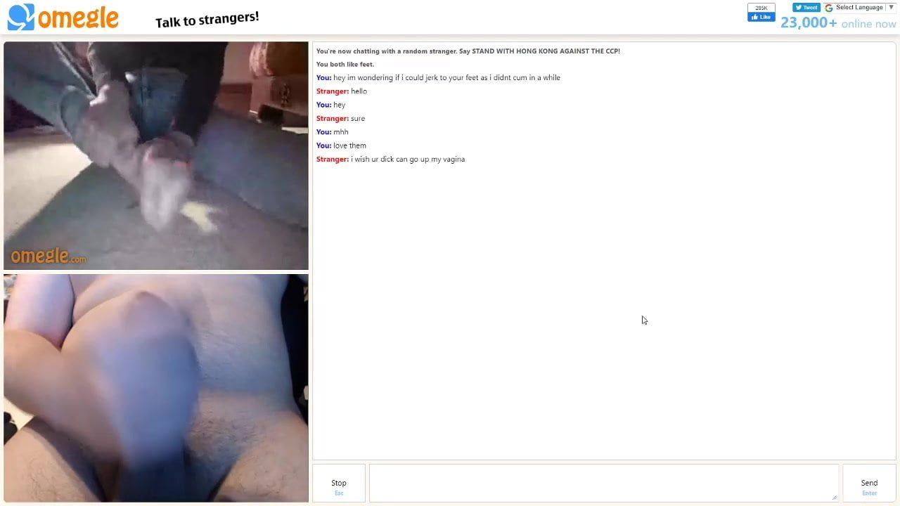 Twilight recommendet girls from omegle share friend feet
