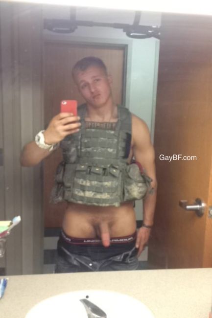 Xxx naked soldier