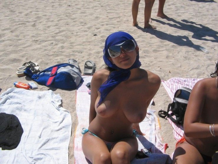 Nude topless wife
