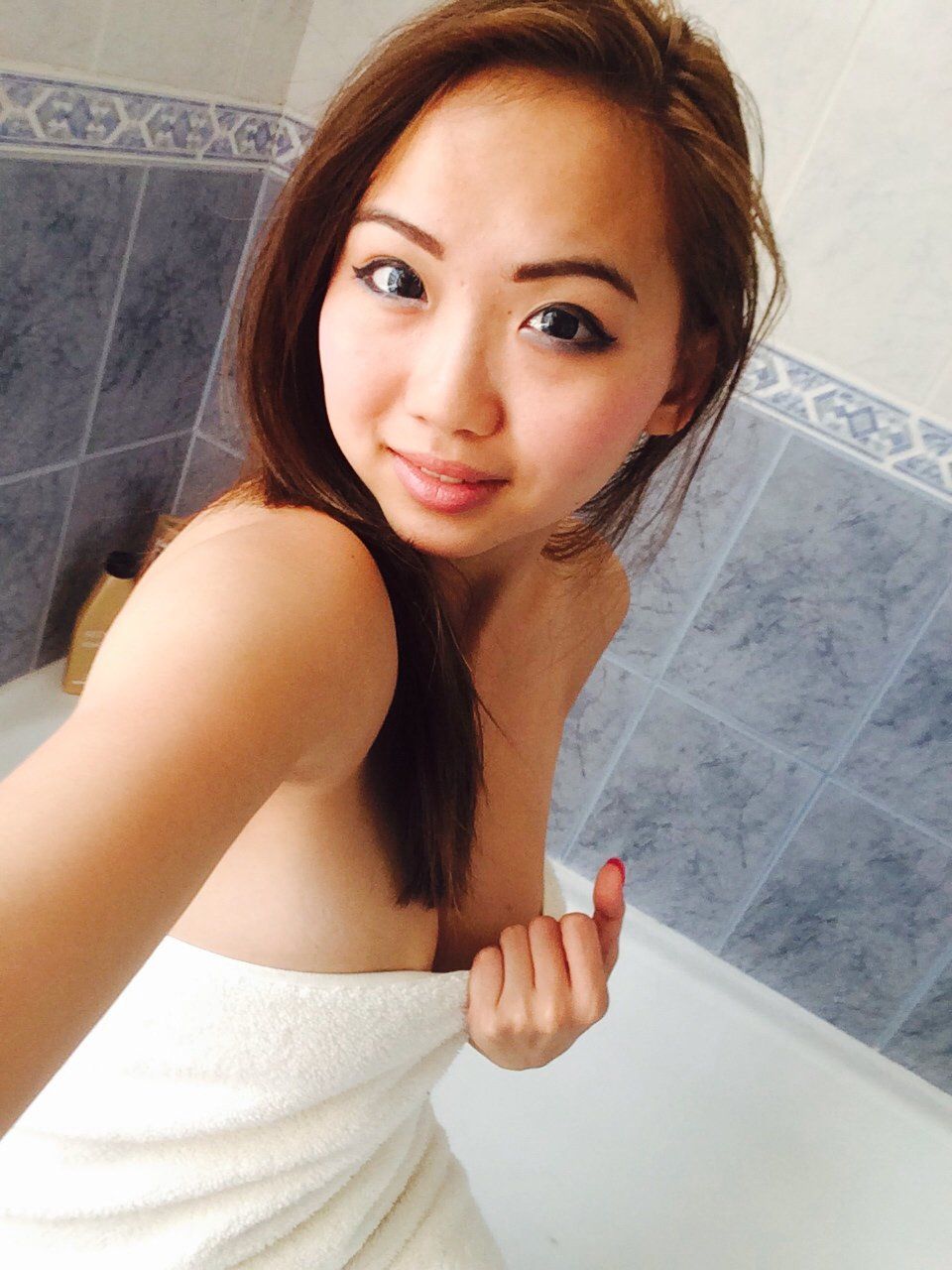 Neptune recommend best of the girls naked asian showers in