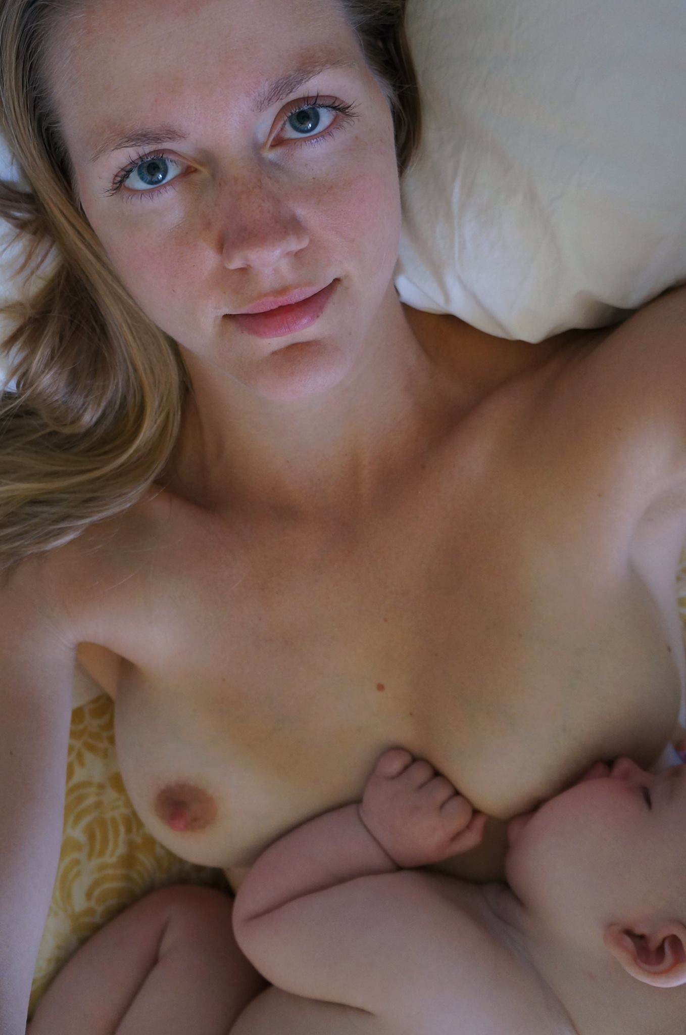 Torah Bright's video response to breastfeeding photo backlash